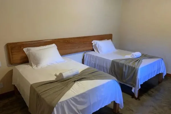 quarto Pousada Vila Madeira